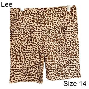 Girls Bermuda Shorts Soft Stretch Cheetah Print Shorts by Lee Size 14 Clearance